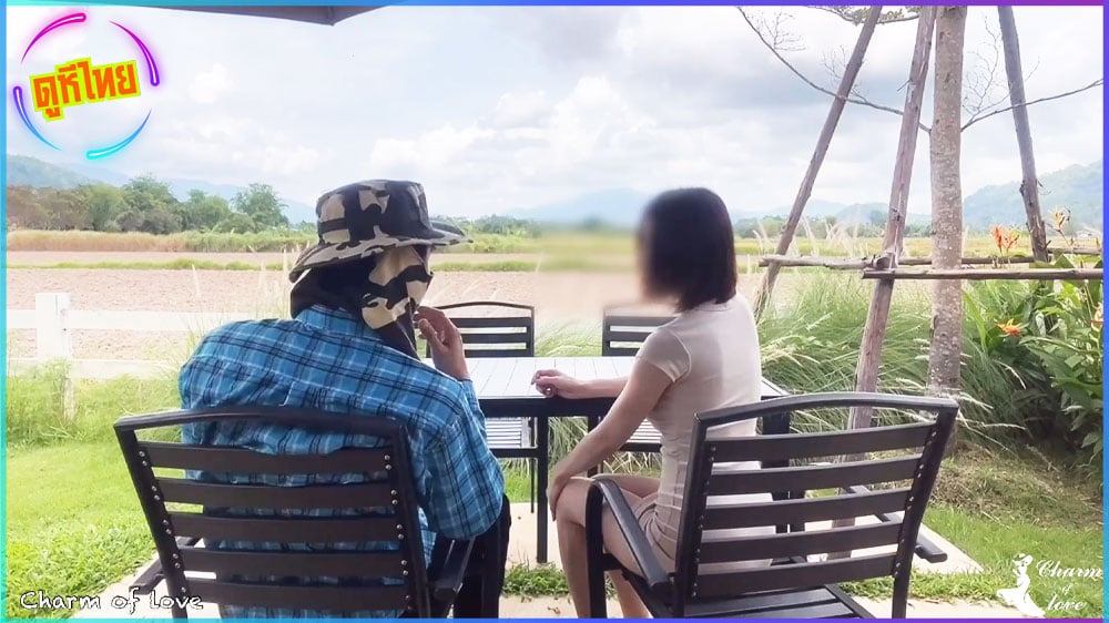 ไอ่หนุ่มบินโดรนโครตฟลุ๊ค ฉีดยาข้าวข้างรีสอร์ท ถูกสาวชวนมาเข้าห้องพักเย็ดที่ระเบียง Cham of love